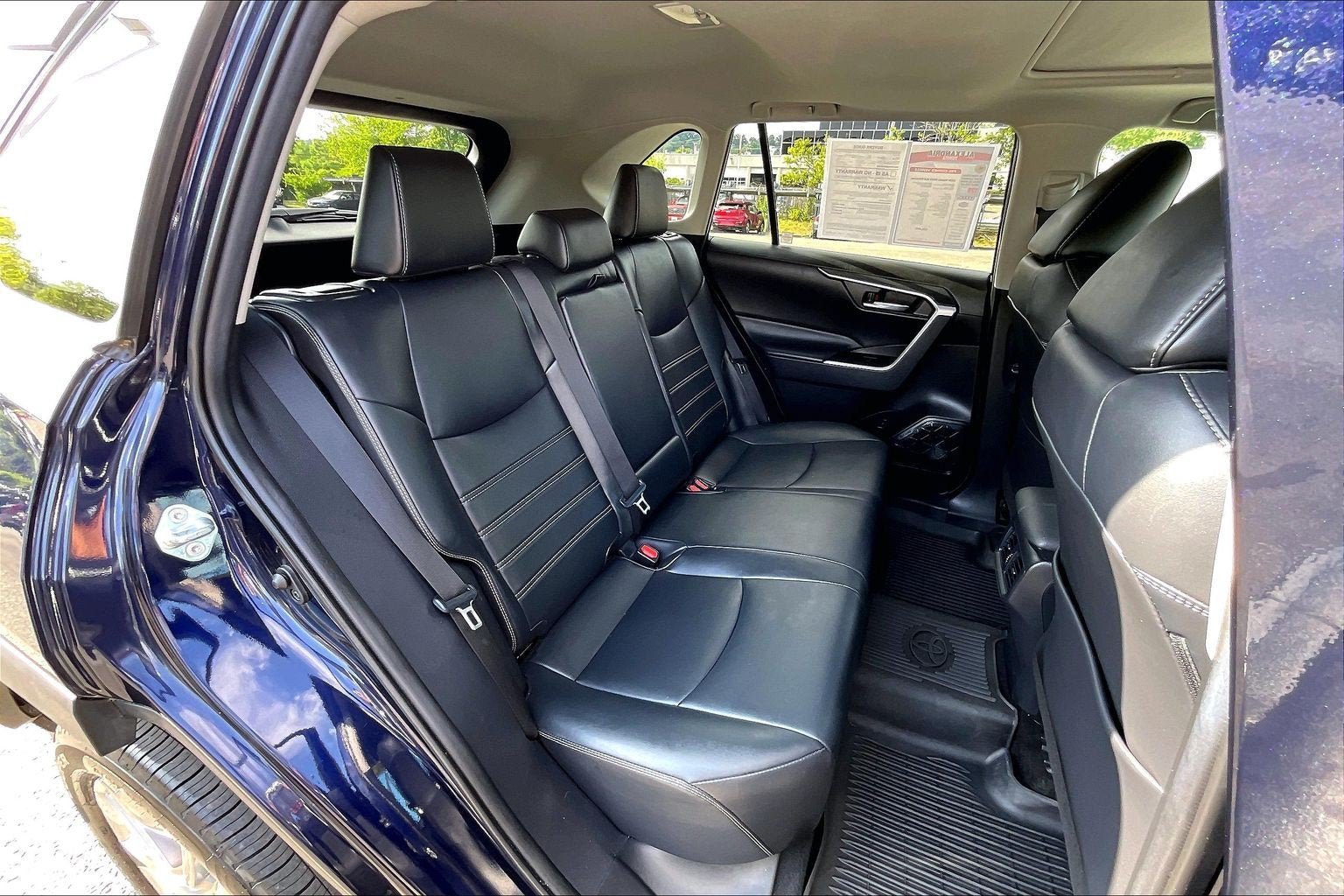 Used 2020 Toyota RAV4 XLE Premium AWD/4WD image 26