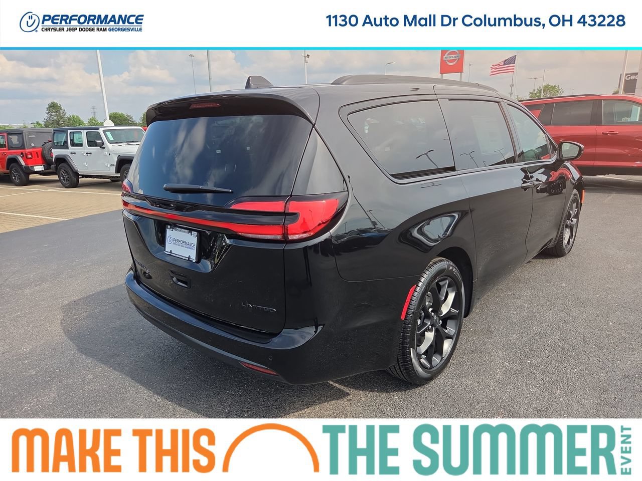 New 2027 Chrysler Pacifica Limited FWD image 7