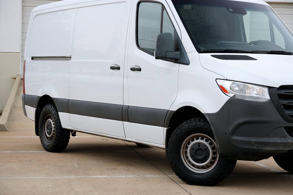 Used 2022 Mercedes-Benz Sprinter 1500 image 17