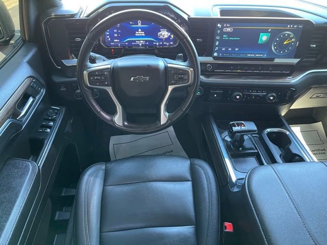 Used 2024 Chevrolet Silverado 1500 LT Trail Boss w/ Convenience Package II AWD/4WD image 6