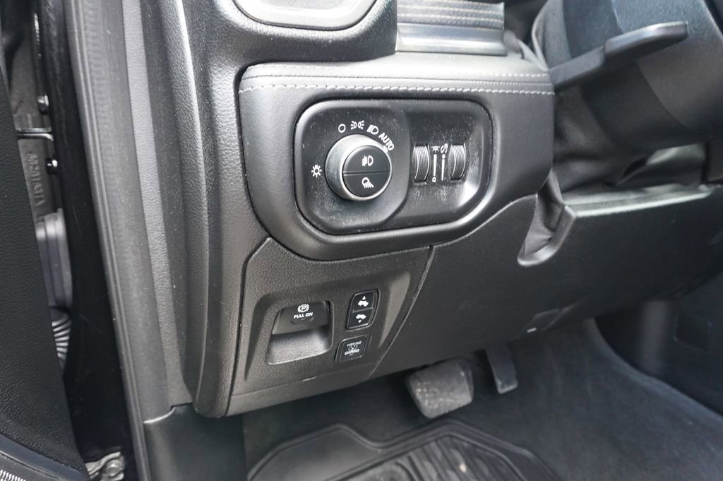 Used 2020 RAM 1500 Limited AWD/4WD image 12