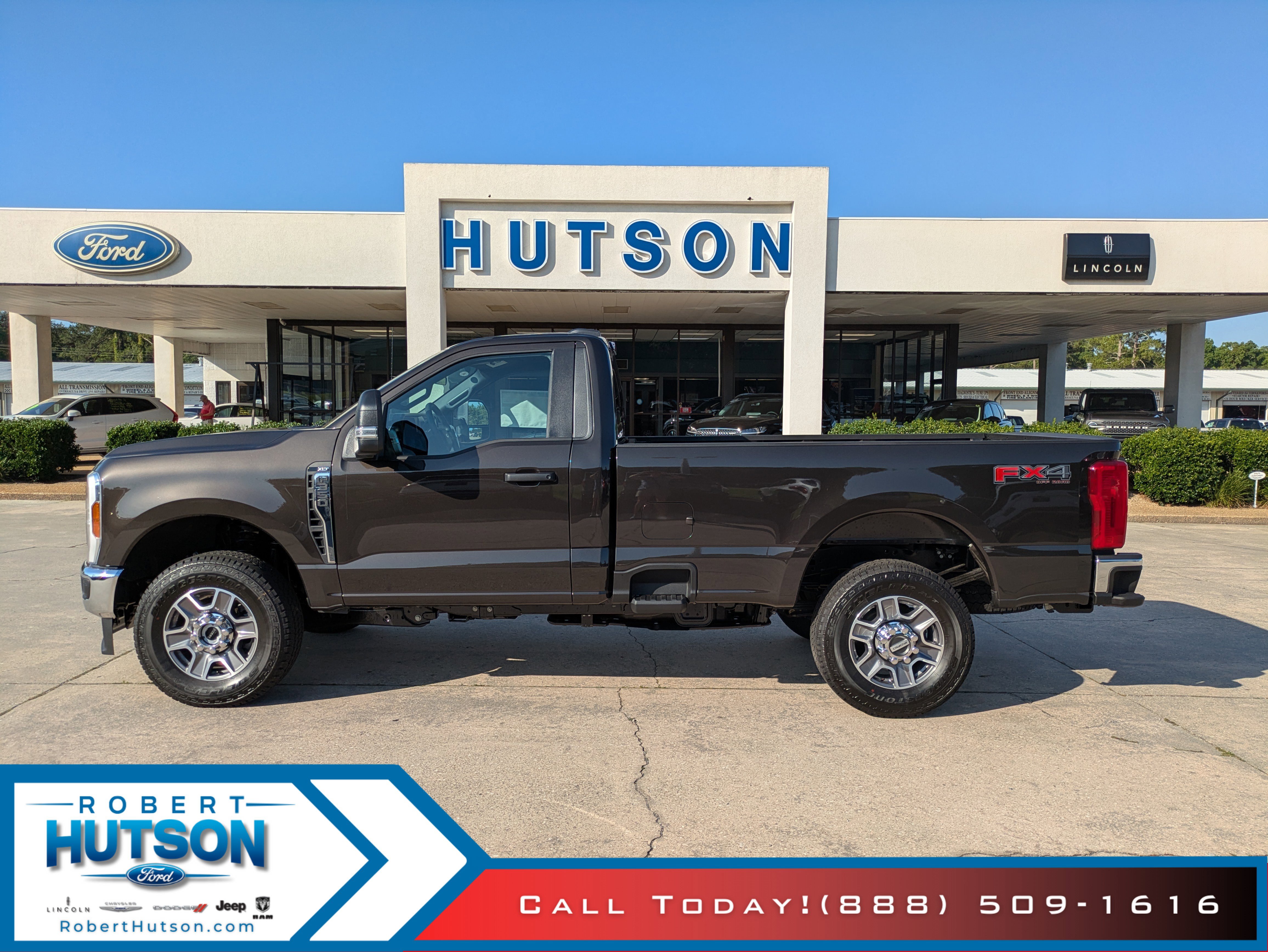 New 2025 Ford F350 XLT w/ FX4 Off-Road Package image 1