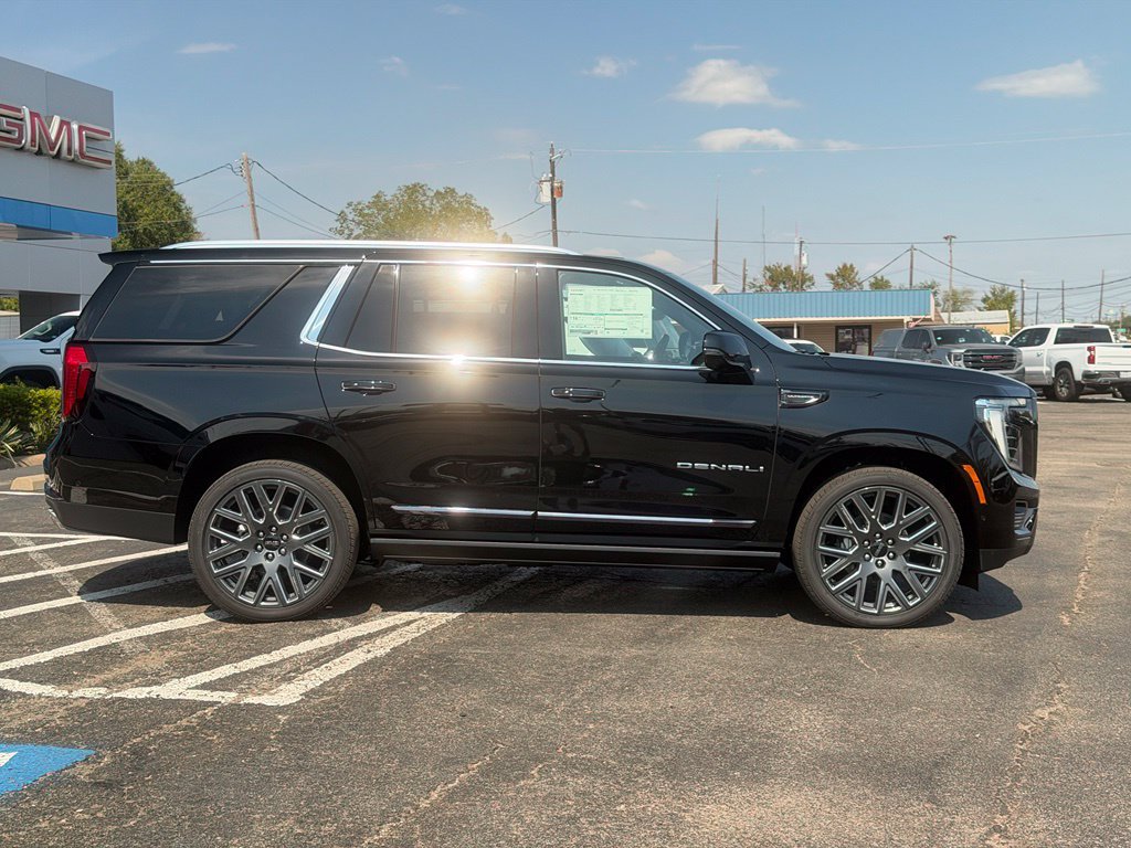 New 2027 GMC Yukon Denali Ultimate AWD/4WD image 4