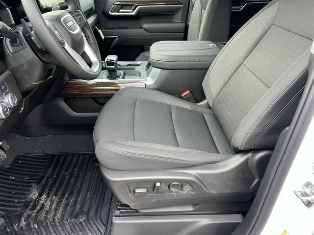 Used 2025 GMC Sierra 1500 Elevation image 17