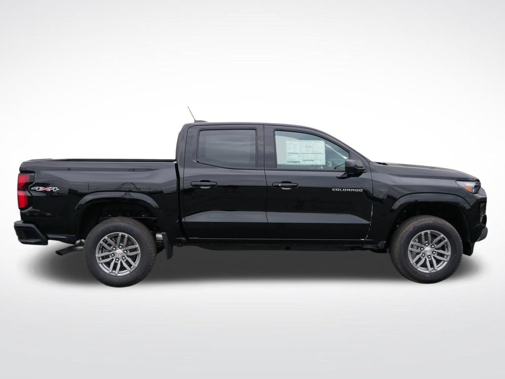 New 2026 Chevrolet Colorado LT w/ LT Convenience Package AWD/4WD image 2
