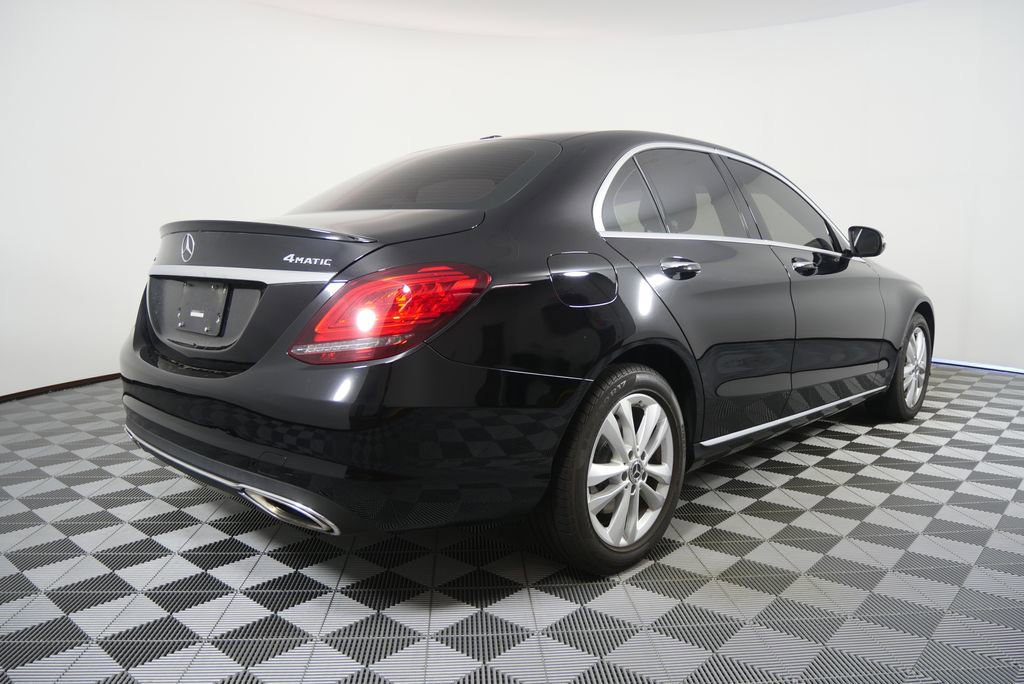 Used 2019 Mercedes-Benz C 300 4MATIC Sedan image 3