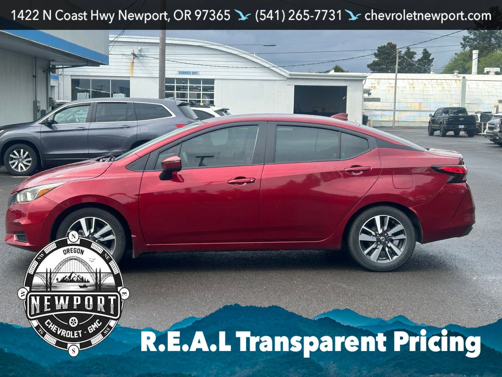 Used 2021 Nissan Versa SV FWD image 4