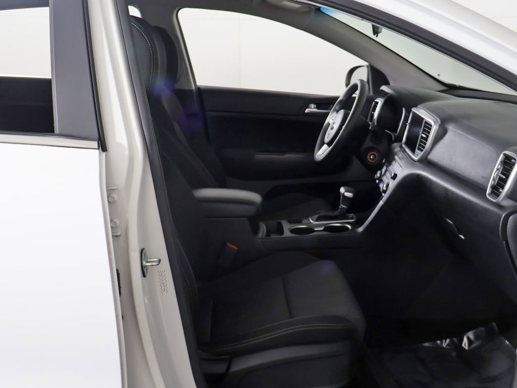 Used 2022 Kia Sportage LX image 22