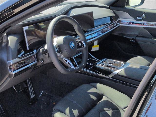 New 2026 BMW i7 xDrive60 AWD/4WD image 3