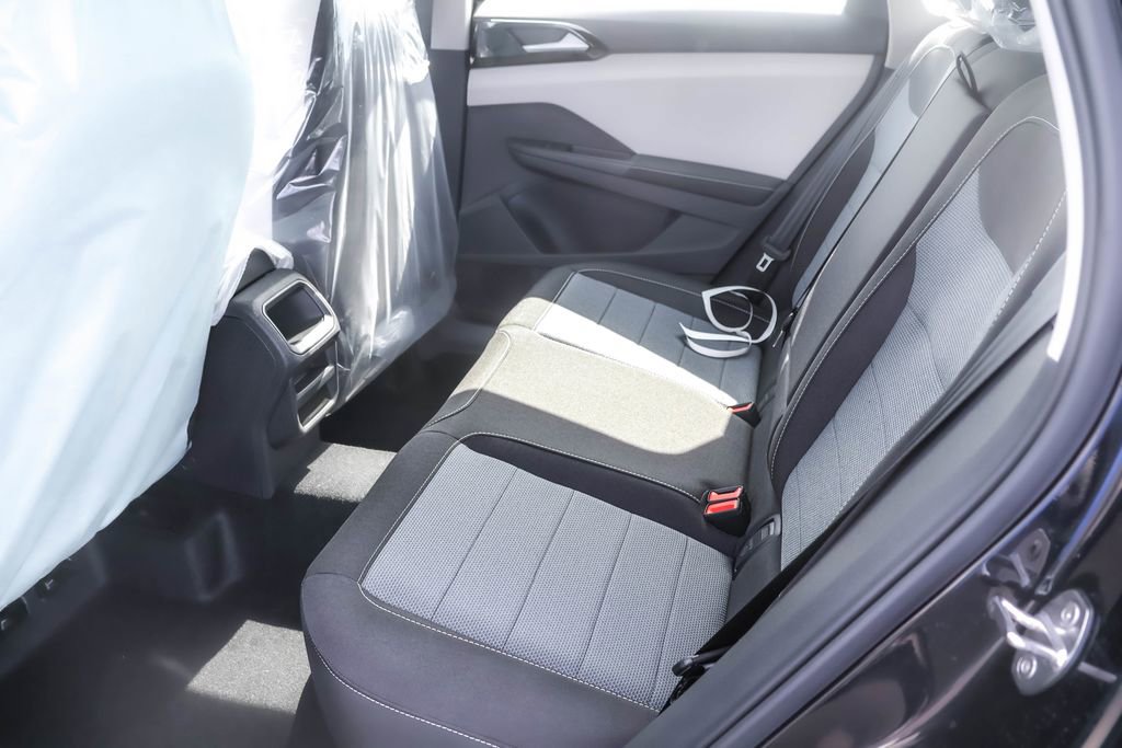 Used 2025 Volkswagen Taos S image 26