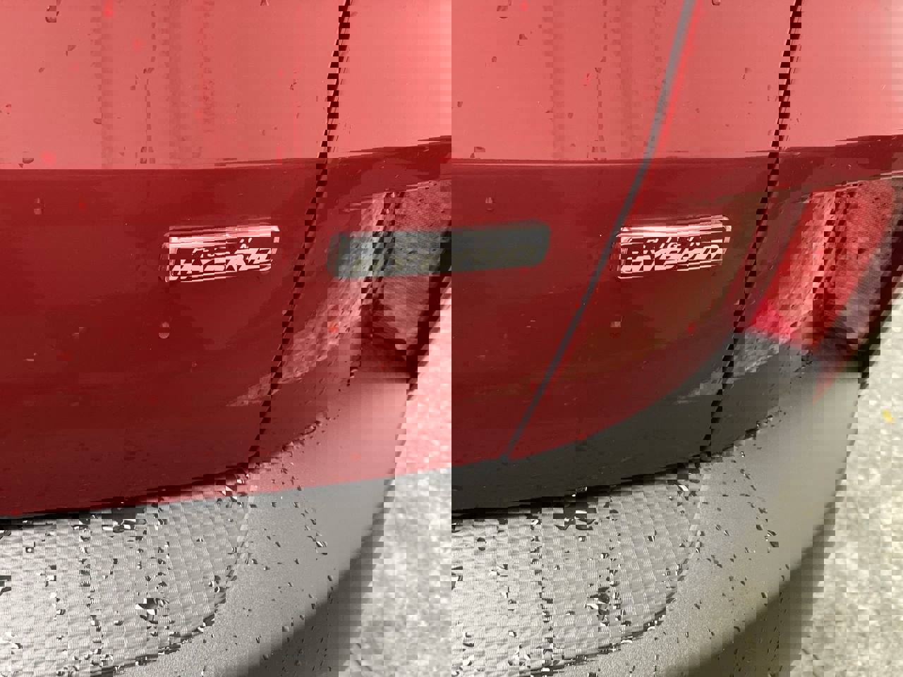 New 2024 Ford Escape SE w/ PHEV Premium Package image 32