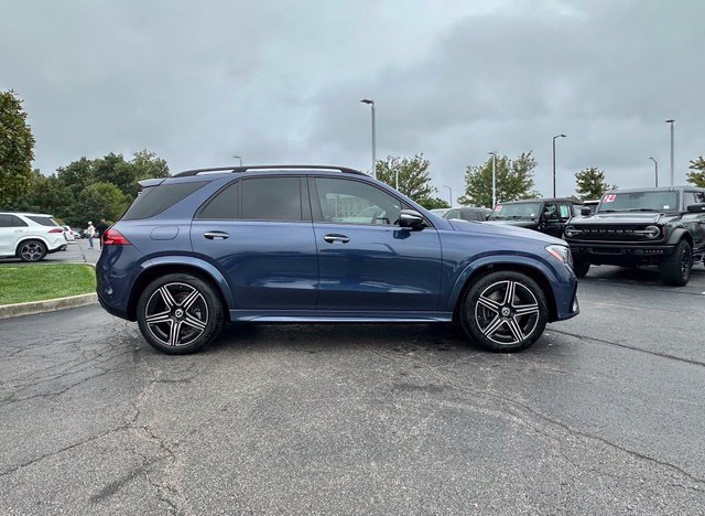 Used 2025 Mercedes-Benz GLE 450 4MATIC w/ AMG Line Exterior image 15