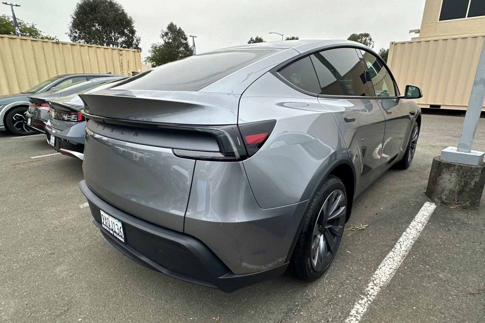 Used 2026 Tesla Model Y 2WD image 5