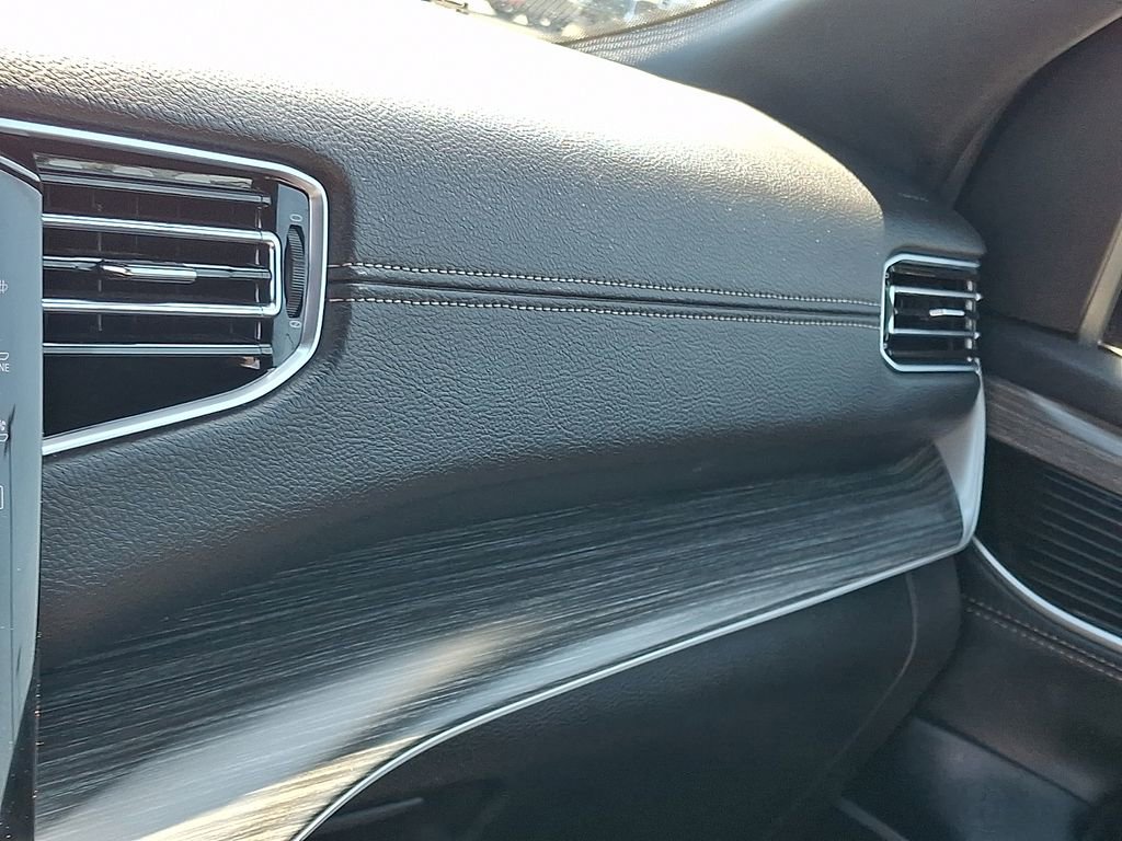 Used 2024 Jeep Wagoneer L Series II w/ Flexible Seating Group image 27