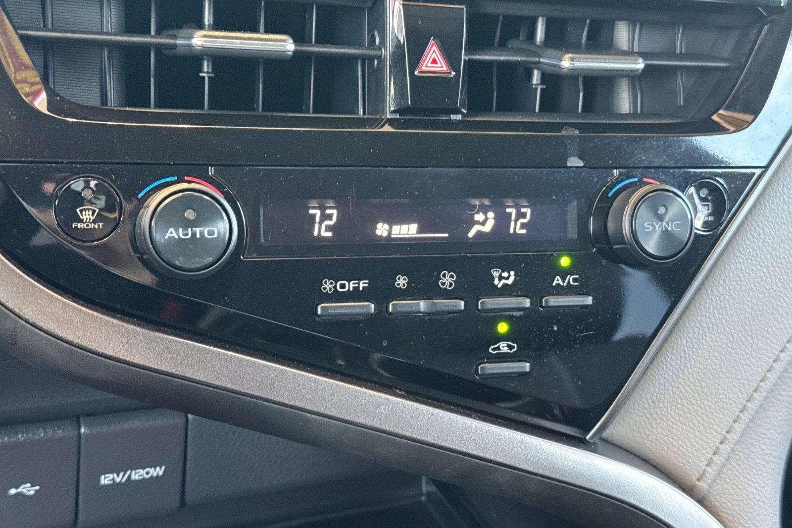 Used 2024 Toyota Camry LE FWD image 23