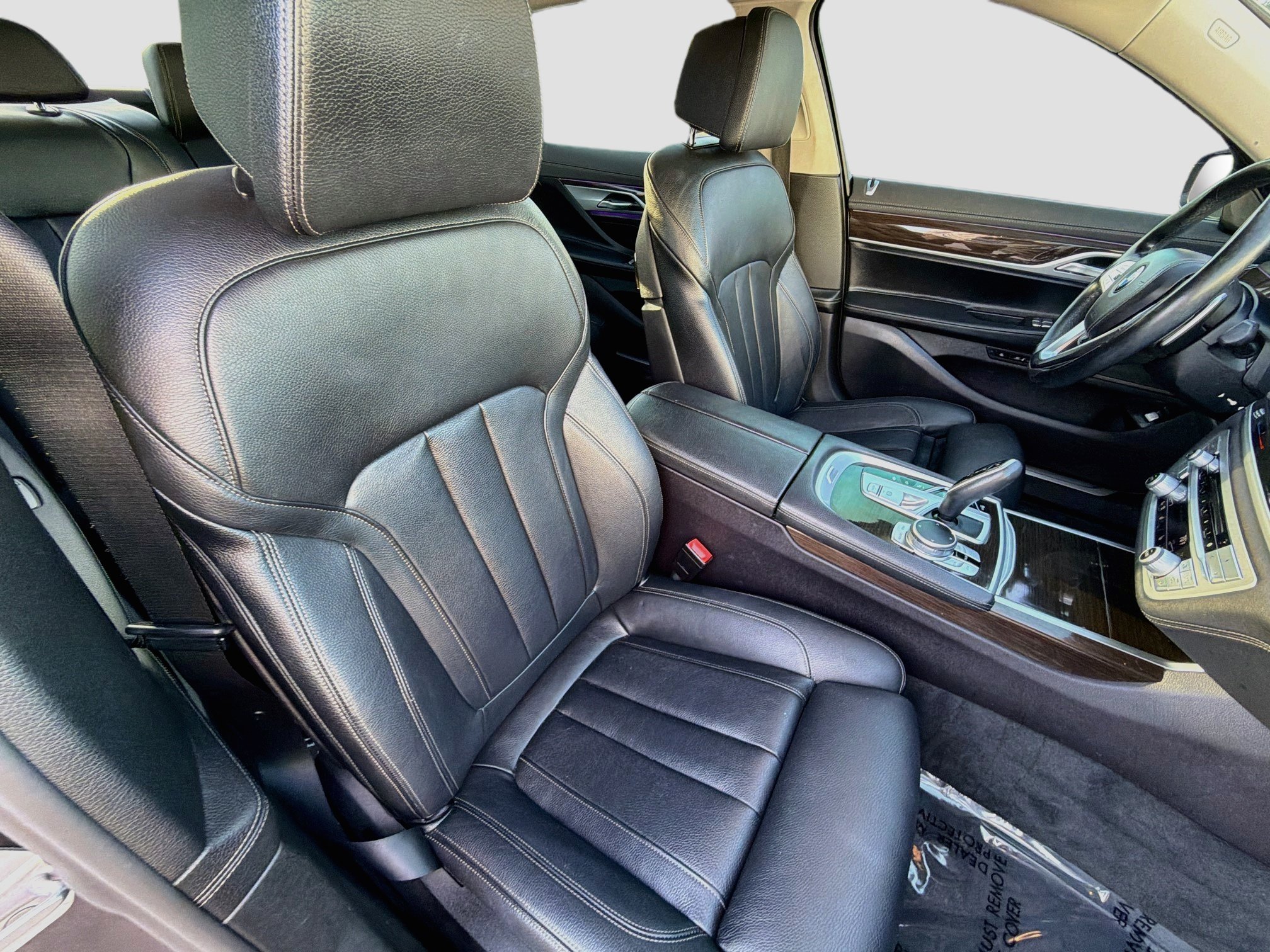 Used 2020 BMW 740i w/ Cold Weather Package RWD image 15