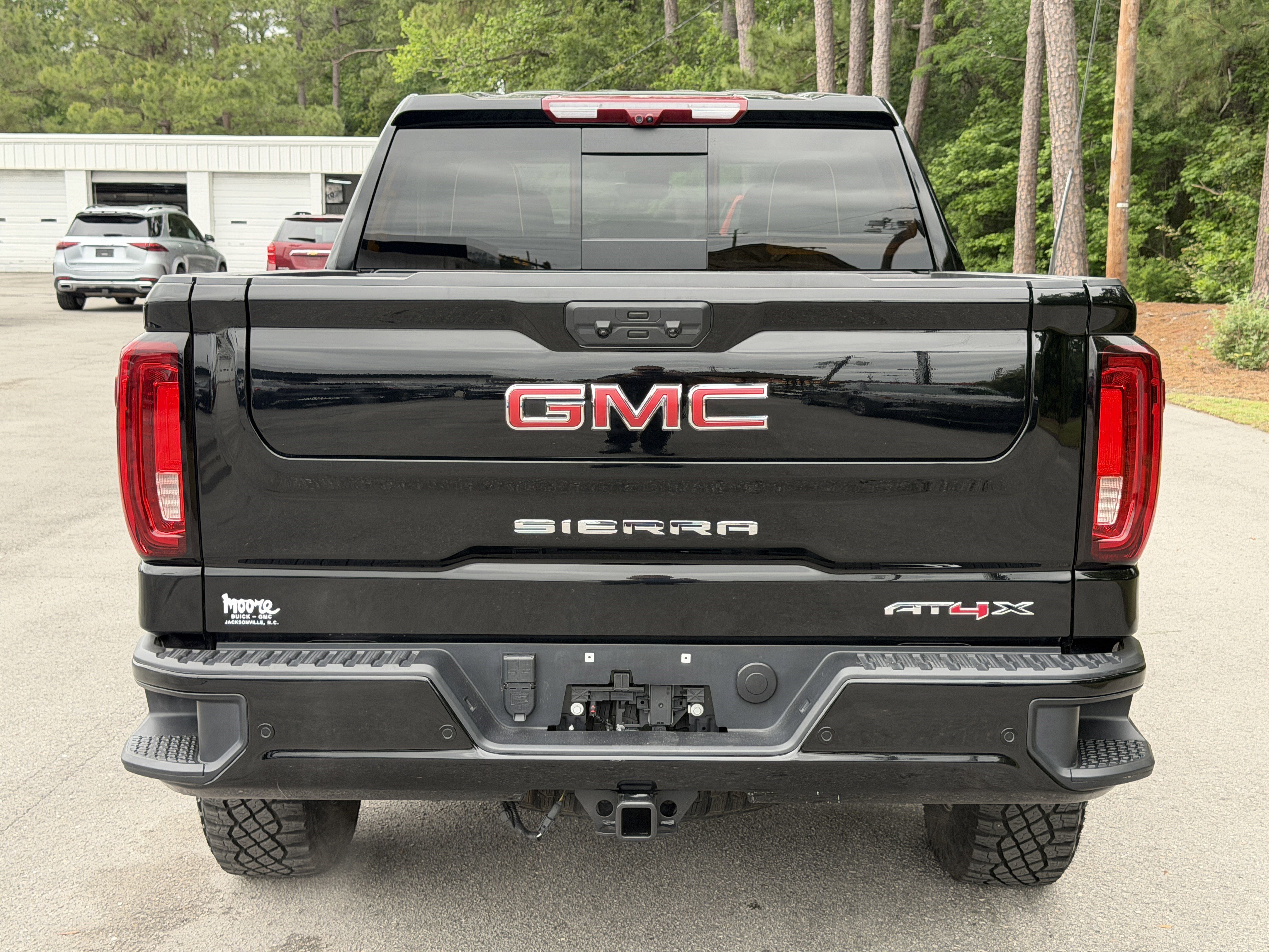 Used 2024 GMC Sierra 1500 AT4X AWD/4WD image 9
