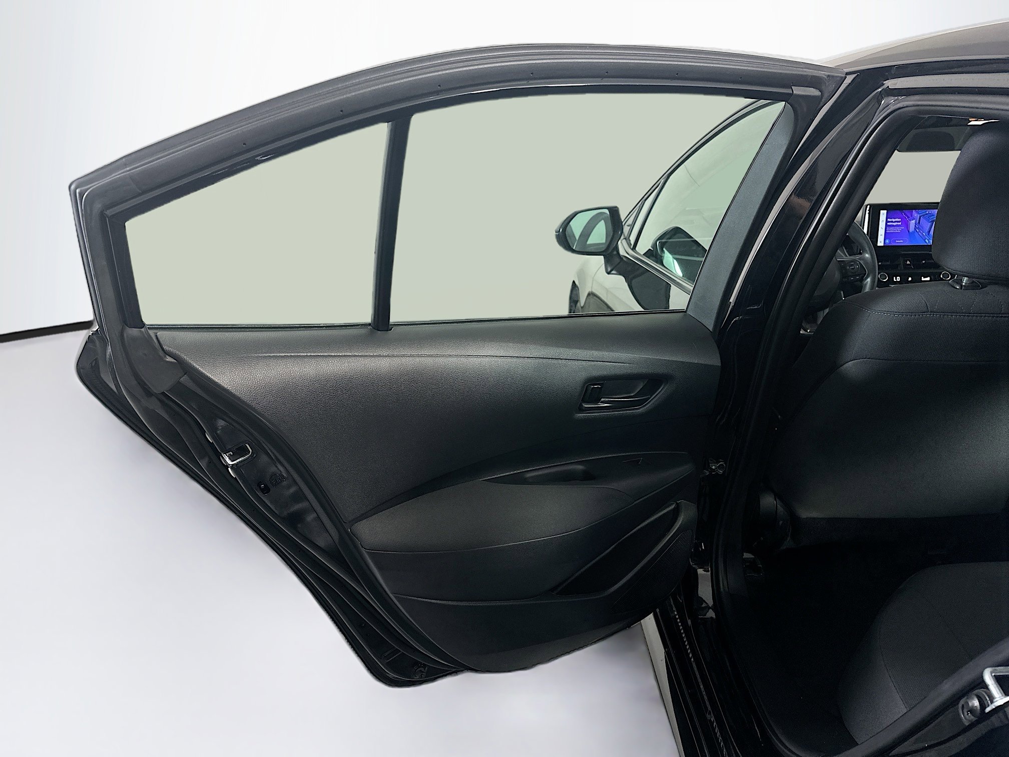 Used 2024 Toyota Corolla LE image 27