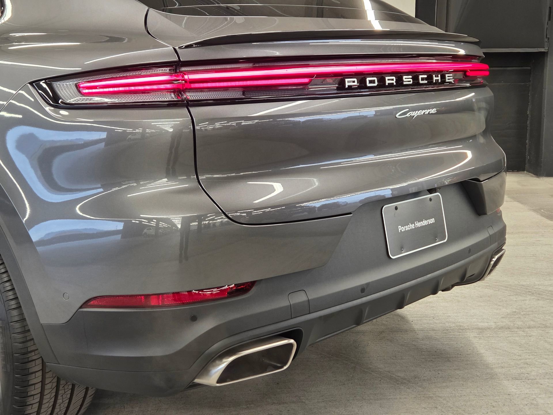 New 2026 Porsche Cayenne Base image 8