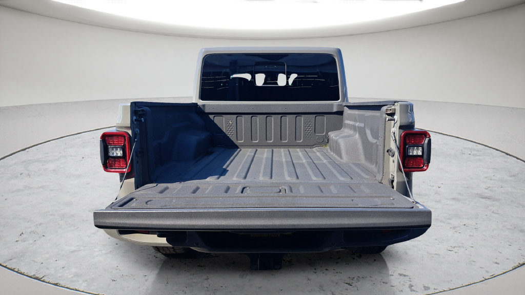 Used 2022 Jeep Gladiator Overland AWD/4WD image 27