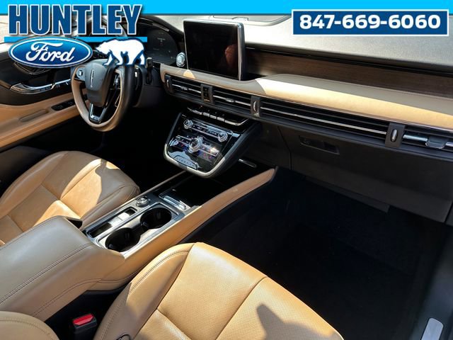 Used 2022 Lincoln Corsair Reserve w/ Equipment Group 201A image 13