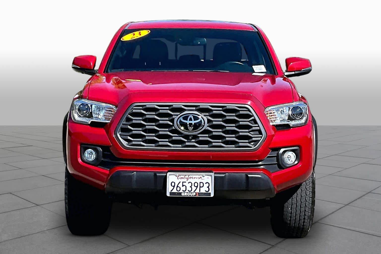 Used 2023 Toyota Tacoma TRD Off-Road w/ TRD Premium Off Road Package AWD/4WD image 3