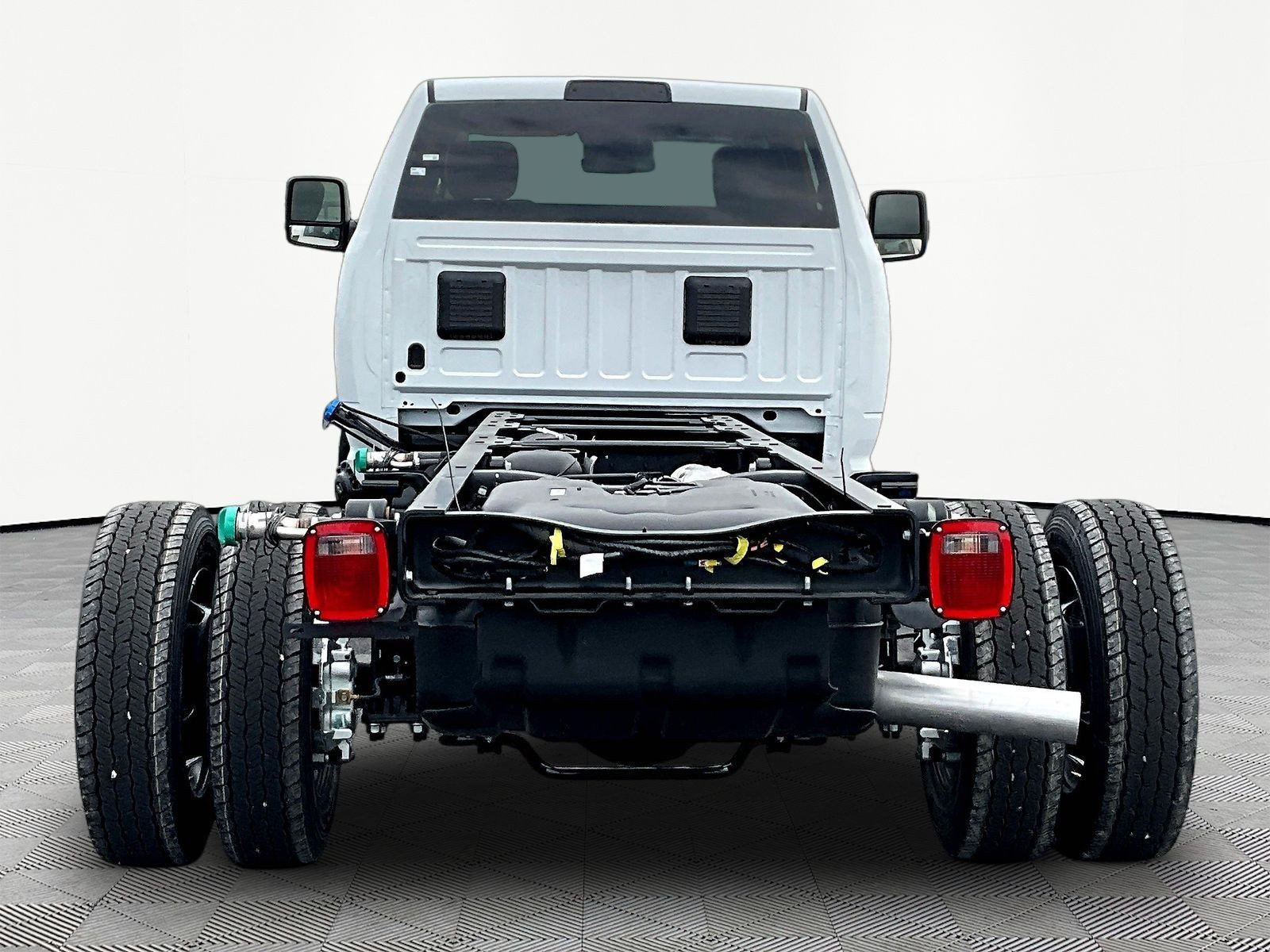 New 2026 RAM 5500 Tradesman AWD/4WD image 4