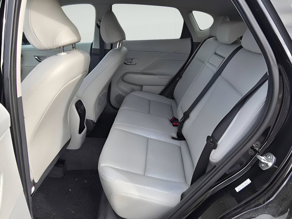 Used 2024 Hyundai Kona Limited image 13