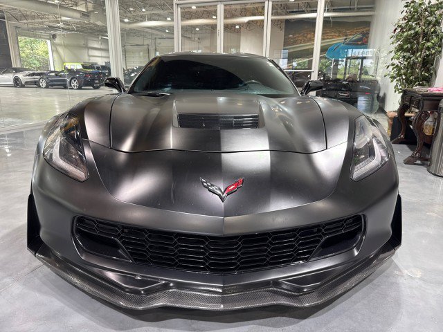 Used 2017 Chevrolet Corvette Grand Sport w/ Carbon Flash Badge Package RWD image 30