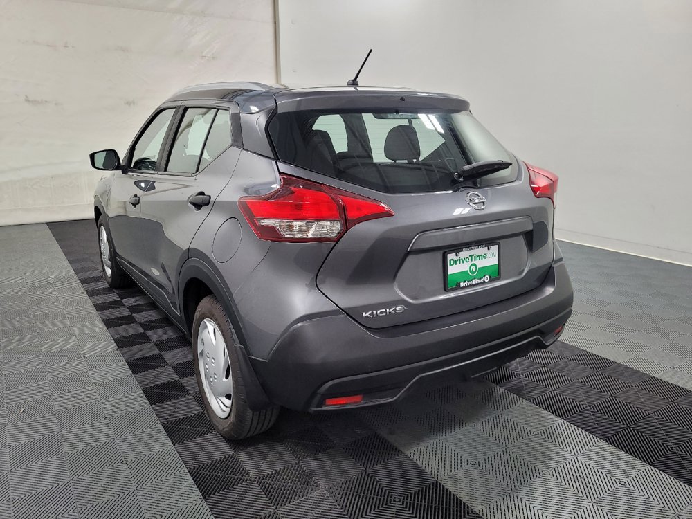Used 2019 Nissan Kicks S FWD image 5