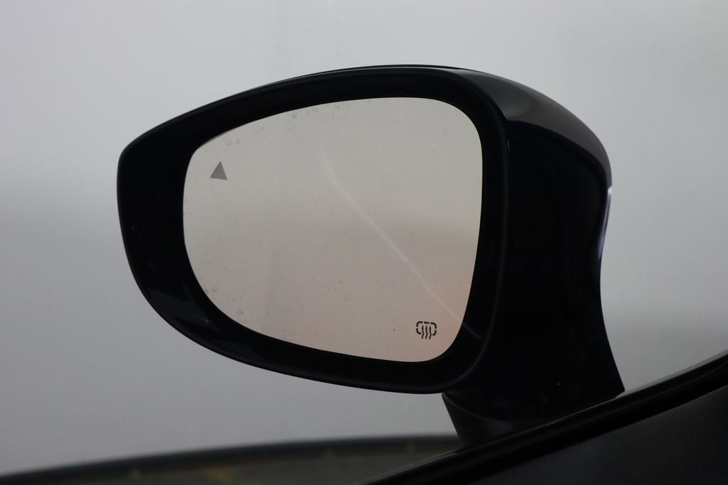 New 2026 Chrysler Pacifica Limited w/ Uconnect Theater Family Group image 49