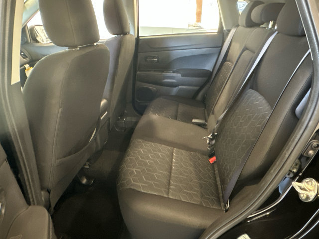 Used 2024 Mitsubishi Outlander Sport AWD image 27