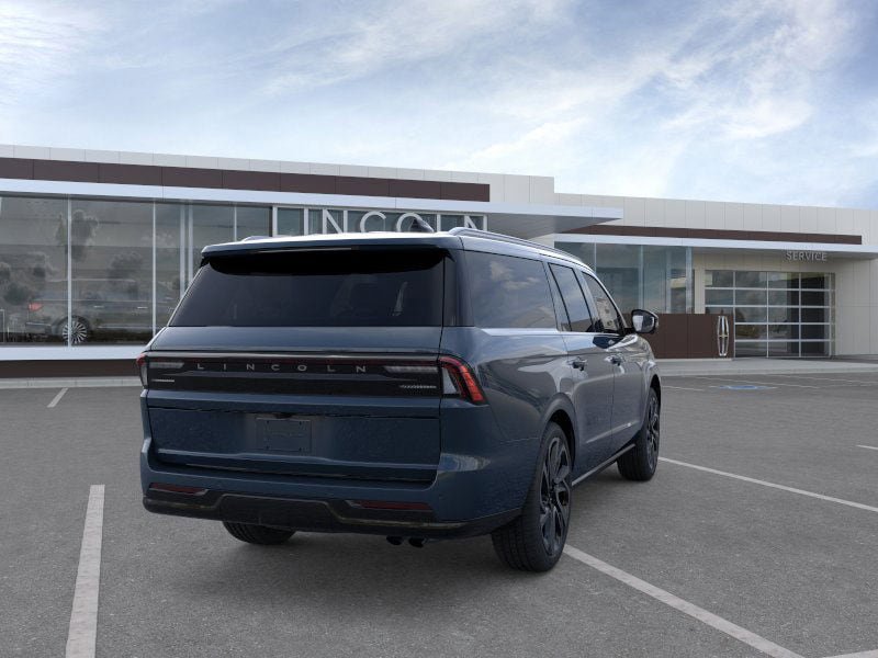 New 2026 Lincoln Navigator L Reserve AWD/4WD image 8