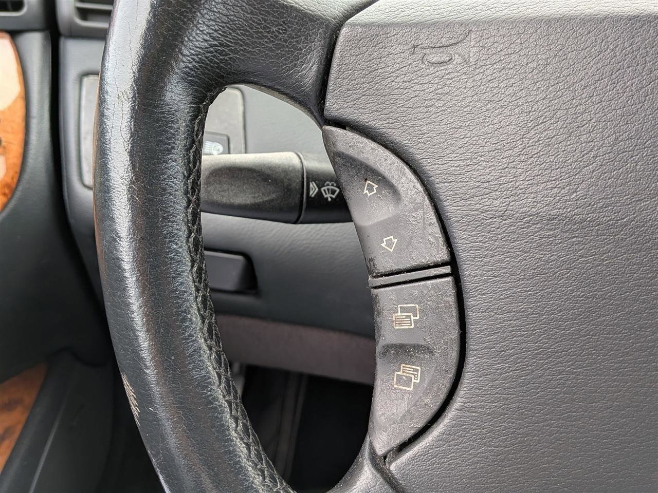 Used 2004 Mercedes-Benz CL 500 image 16