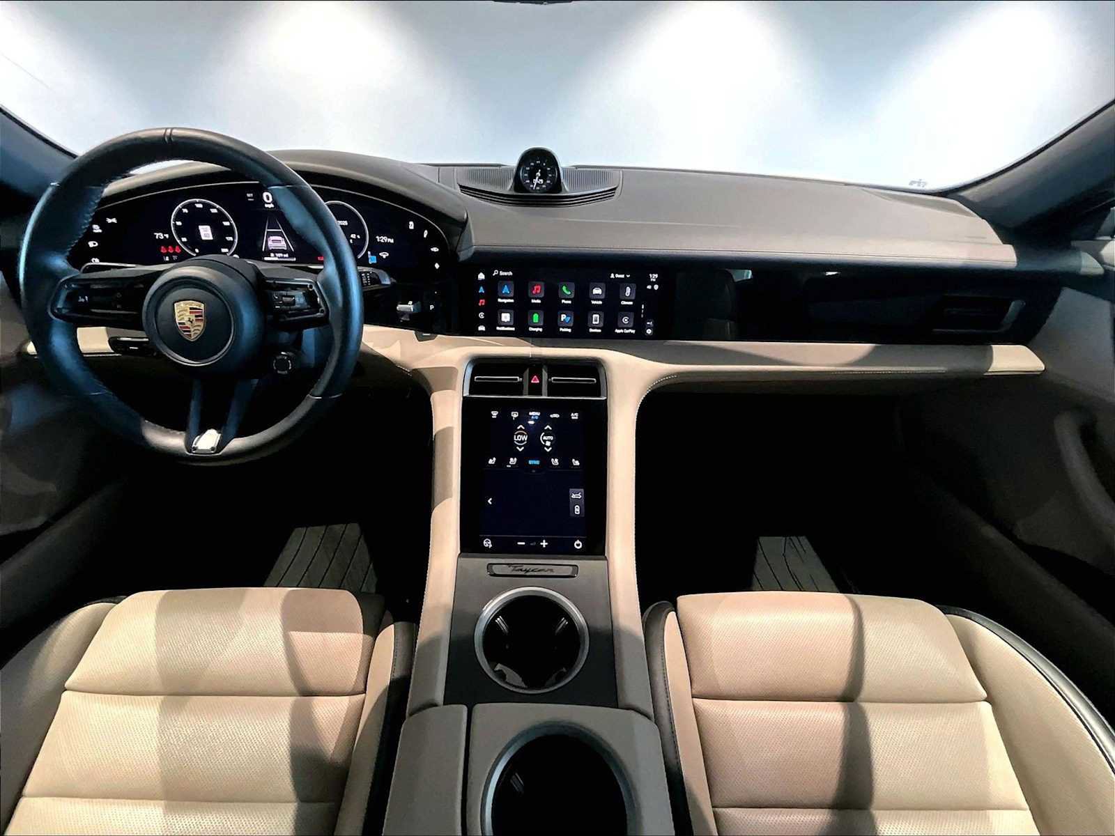 Used 2025 Porsche Taycan image 17