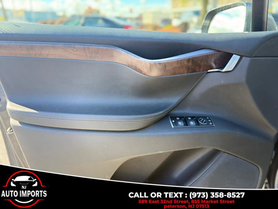 Used 2018 Tesla Model X P100D image 11