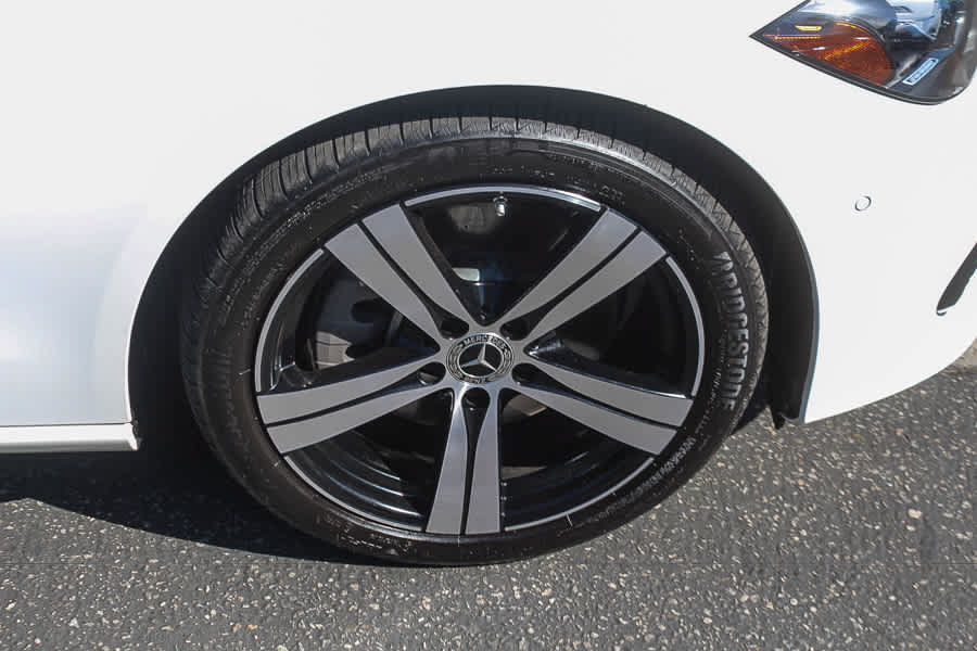 Used 2025 Mercedes-Benz C 300 Sedan image 16