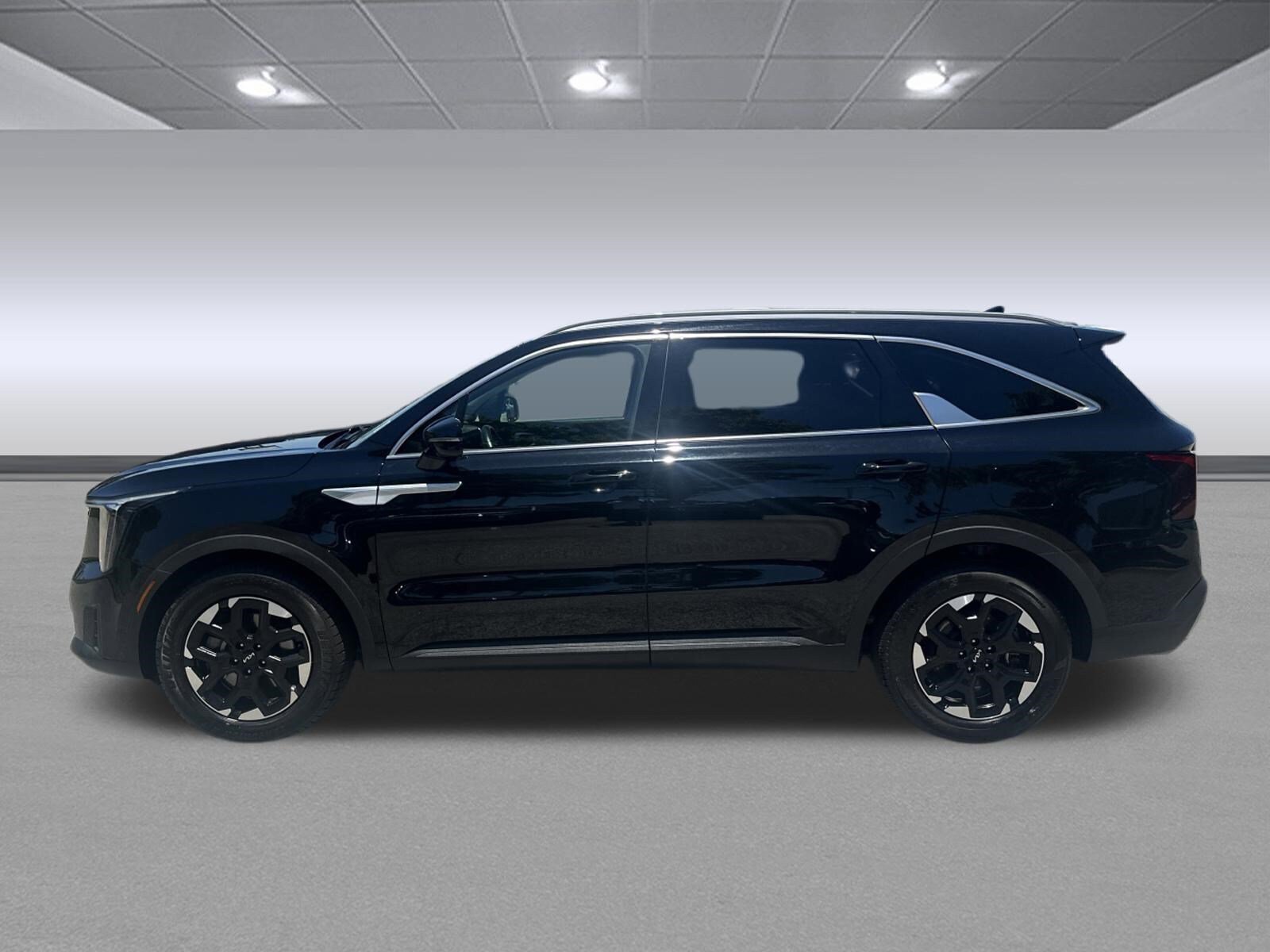 Used 2024 Kia Sorento S FWD image 6