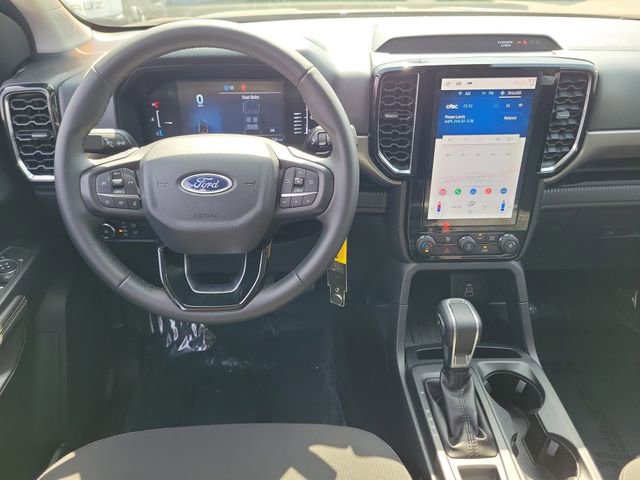 Used 2025 Ford Ranger XLT w/ Trailer Tow Package image 4