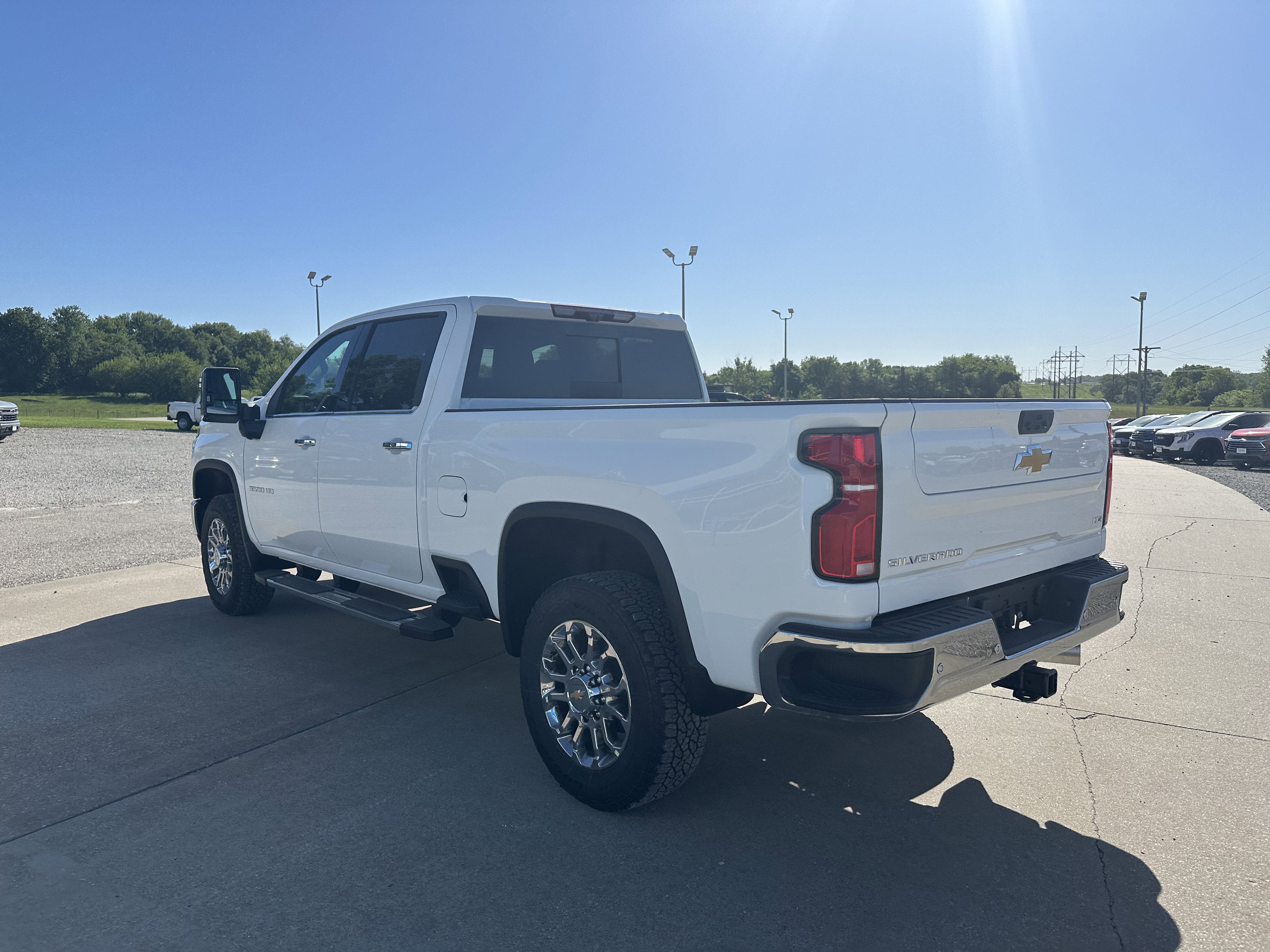 New 2026 Chevrolet Silverado 3500 LTZ w/ LTZ Convenience Package AWD/4WD image 5
