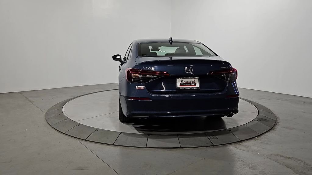 Used 2025 Honda Civic Sport image 4