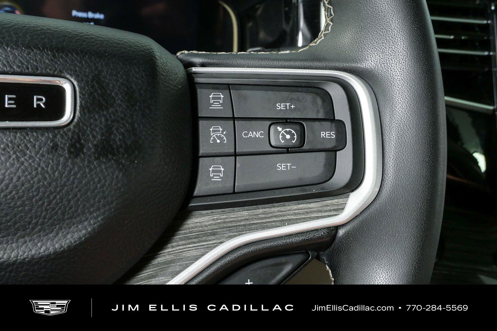 Used 2022 Jeep Wagoneer Series III w/ Premium Group I RWD image 14