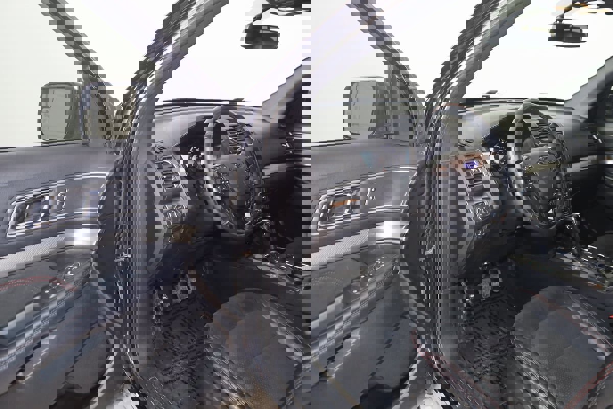 Used 2018 Ford Explorer XLT w/ Equipment Group 202A image 45