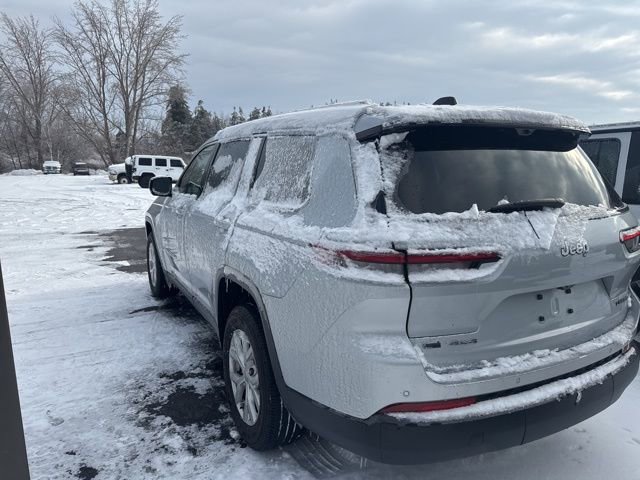 Used 2023 Jeep Grand Cherokee L Limited w/ Luxury Tech Group II image 6