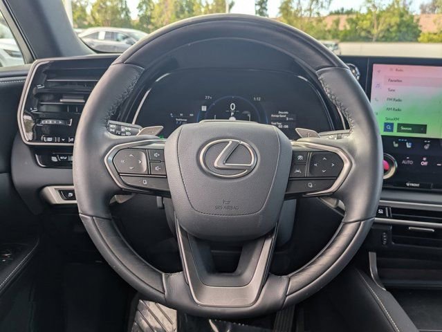 Used 2025 Lexus RX 350 w/ Convenience Package image 17