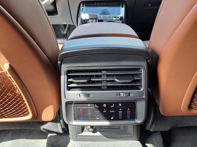 Used 2022 Audi Q7 2.0T Premium Plus w/ Premium Plus Package image 28