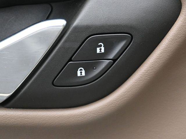 Used 2021 GMC Yukon Denali AWD/4WD image 15