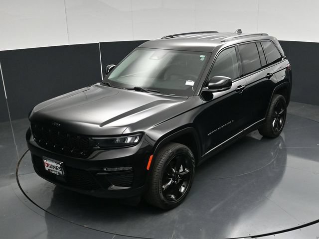 Used 2023 Jeep Grand Cherokee Limited w/ Black Appearance Package AWD/4WD image 54