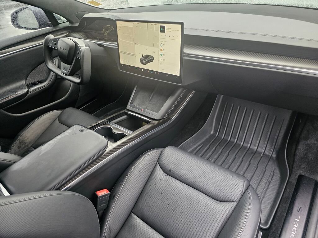 Used 2021 Tesla Model S Plaid image 13