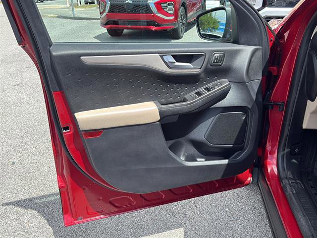 Used 2020 Ford Escape SEL FWD image 27